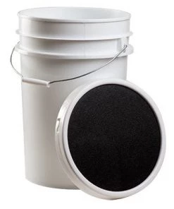 Champion Sports Ball Bucket W/padded Lid BASEBALL / SOFTBALL